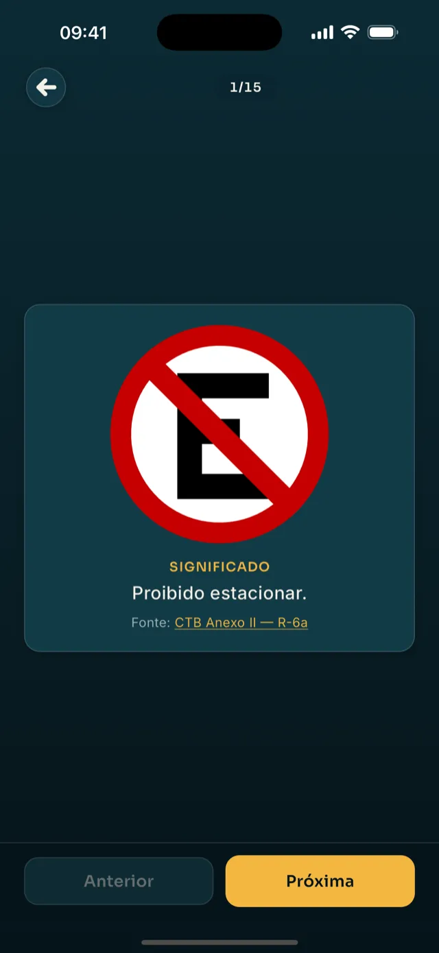 Treino de placas no Passa CNH exibindo a placa de proibido estacionar com o significado e a fonte no manual